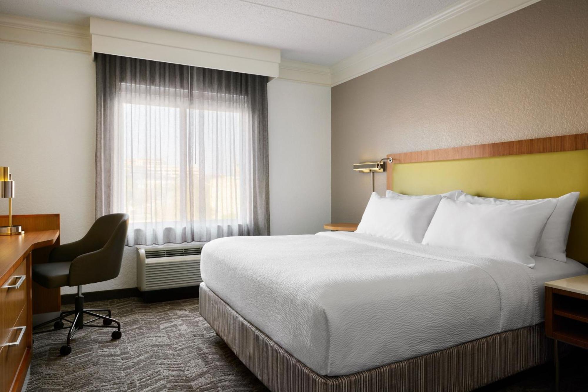 สปริงฮิลล์ สวีท ซานอันโตนิโอ ดาวน์ทาวน์/ริเวอร์วอล์ค แอเรีย Hotel ภายนอก รูปภาพ