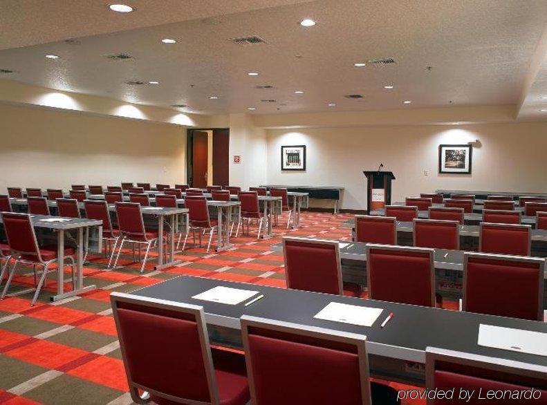 สปริงฮิลล์ สวีท ซานอันโตนิโอ ดาวน์ทาวน์/ริเวอร์วอล์ค แอเรีย Hotel ภายนอก รูปภาพ